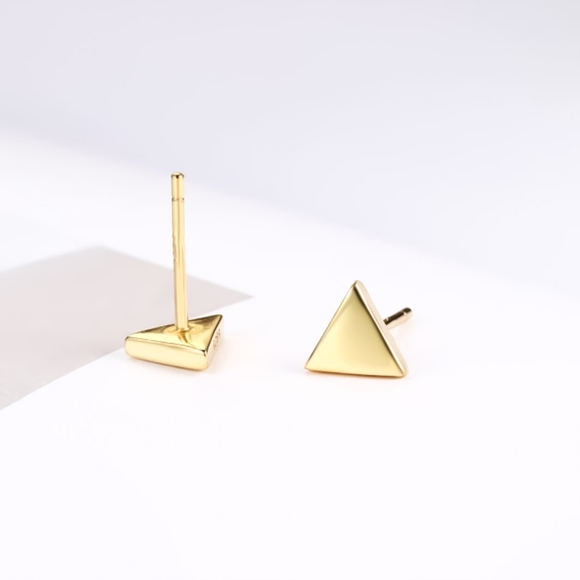 14k Gold Pyramid Stud Earrings - Picture 10 of 16